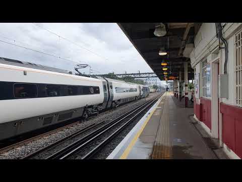 Freightliner Class 90043 + 90014 Pass South Kenton