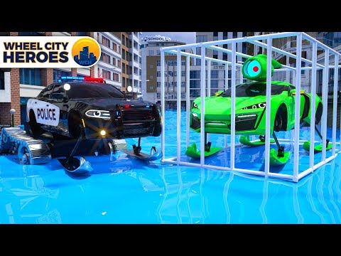 Police Car Sergeant Lucas catching the Sport Car Sliding on Ice - Wheel City Heroes (WCH) Cartoon