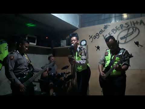 UDAN GERIMIS STASIUN TUGU (Nella Kharisma COVER)Ska PUNK by PATROLI JAKPUS
