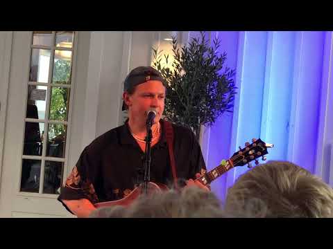 Jørgen Dahl Moe - Dancing in the dark