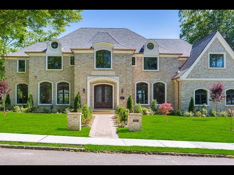 18.5 Arleigh Rd, Great Neck, NY