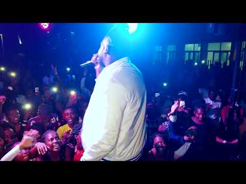 Bander Rapper Do Povo show - Universidade Eduardo Mondlane