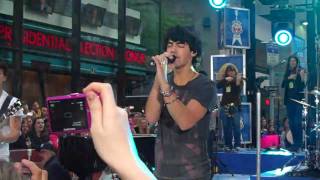 Jonas Brothers Today Show Soundcheck - Lovebug