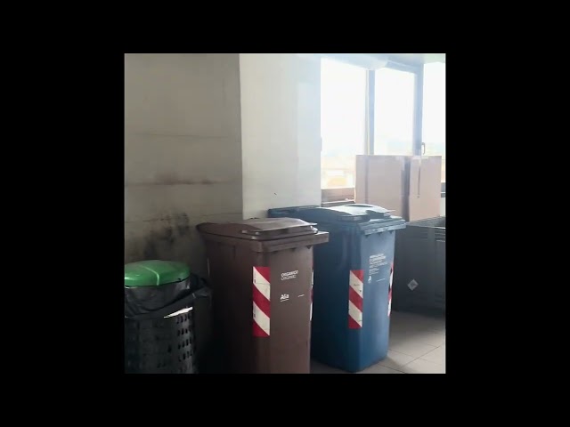 Scandicci zona industriale ampio laboratorio al primo piano con elevatore e 5 posti auto