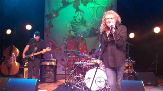 Robert Plant band - Harms Swift Way - San Manuel Casino 2011 Video