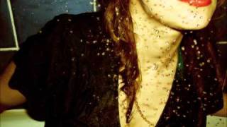 Anna Calvi - No More Words