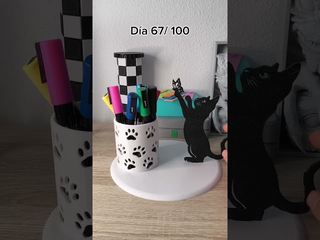 Vídeo relacionado con I-TOTAL - Portatudo - Portalápices 3D - Organizador de Escritorio Estilo Kawaii para Bolígrafos y Accesorios, Idea de Regalo (BLACK CAT)