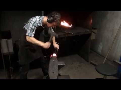 Forging an houglass gauntlet, Part 1