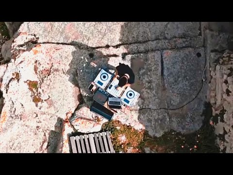 Jad Halal live at Citadel Smar Jbeil, Lebanon for Cafe De Anatolia (INTRO of the Set)