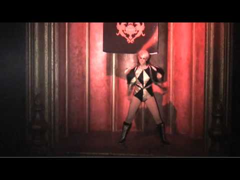 Peaches in LA - Peach in the Proscenium