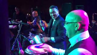 Limi-T 21-Sube las Manos Pa arriba! En Vivo