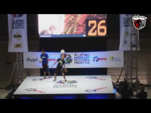 Semifinal Ricardinho vs Degox   III Latinoamericano de Futbol Freestyle en Colombia