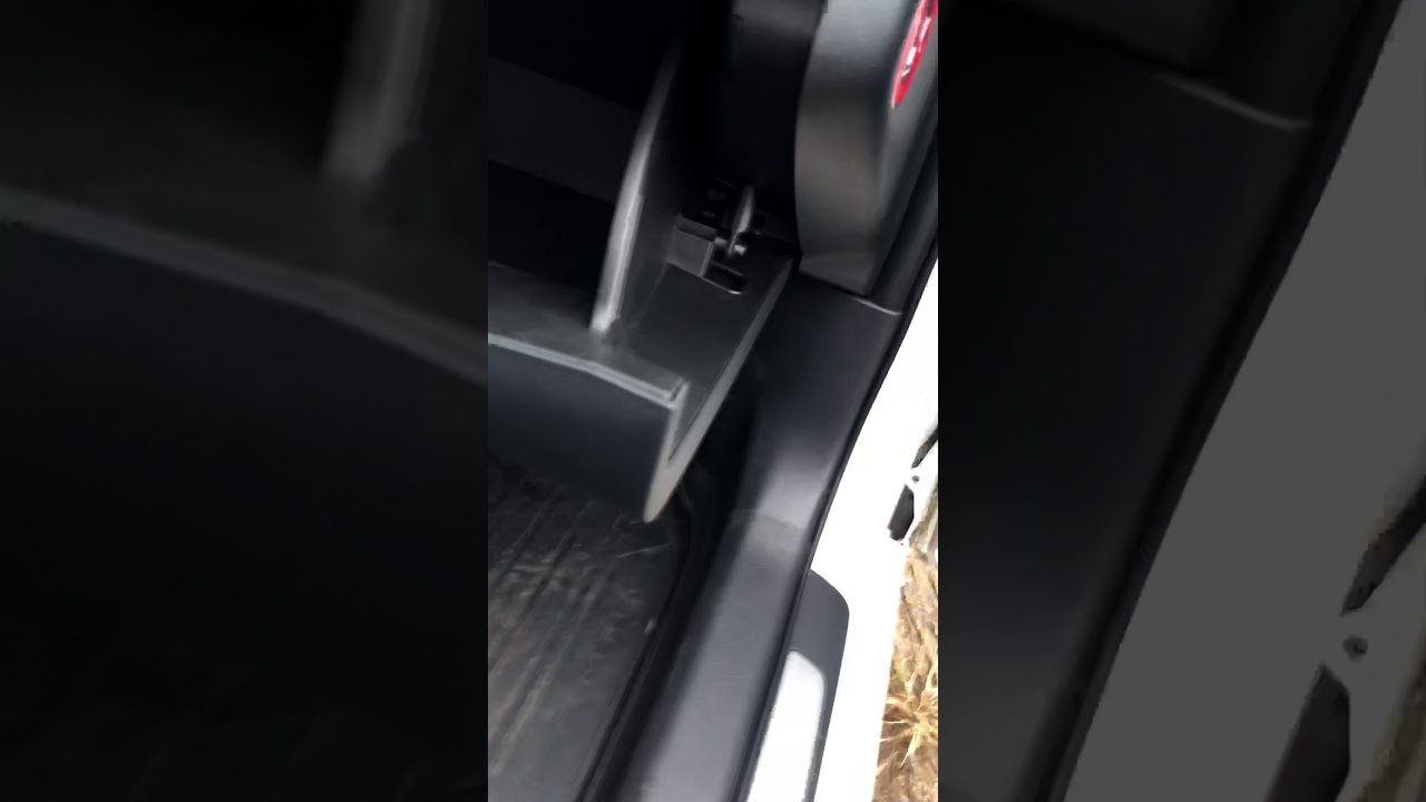 Замена фильтра салона Toyota Camry 70 - Подробная инструкция