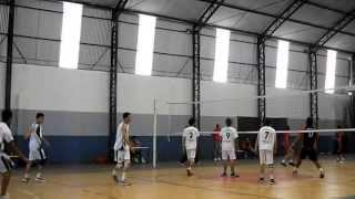 preview picture of video 'Gustavo Franciscato nº (2) - Voleibol Ivaiporã'