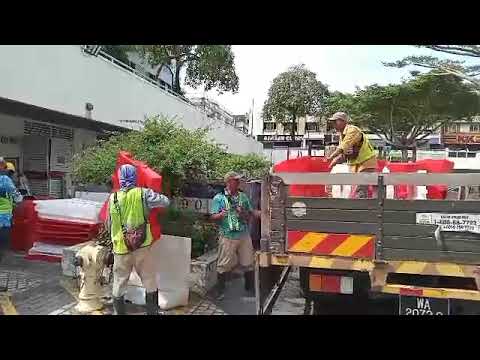 PLASTIC ROAD BARRIER #mankianhardware #safetyproducts #roadmaintenance #roadrepair #contractor