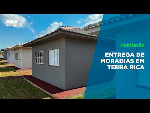 Entrega de moradias em Terra Rica