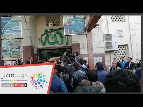 مرتجي..شوبير و أسامة حسني يصلون إلى مسجد مصطفى محمود لتشيع جنازة خالد توحيد