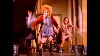 "It's a hard knock life" ORIGINAL Annie 1982