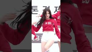 Download lagu Moto Song Nancy Momoland 🥰🌺 whatsapp status #shorts #ytshorts #bts #kpop #trcnding #100kview mp3