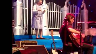 Brings & Marc Metzger: Mir trecke op d'r Mond