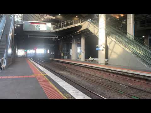 New Livery G532 On Down Good Train