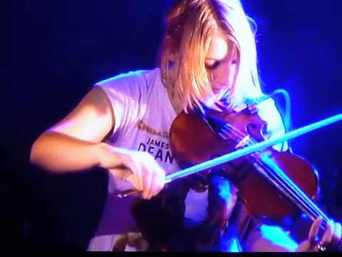 Agathe Max Marché Gare, Lyon, So Punk/IAC