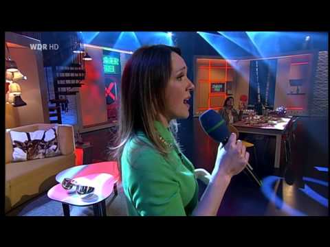 Carolin Kebekus singt ''Froch doch ens dä Manni'' (Price Tag) bei "Zimmer frei!" [HD]