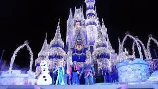  A Frozen Holiday Wish  Cinderella Castle Lighting