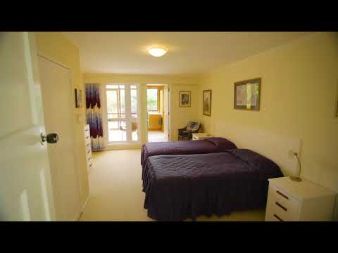 9 Braithwaite Street, Karori - Wellington (Nikki Baddeley & Craig Lowe)