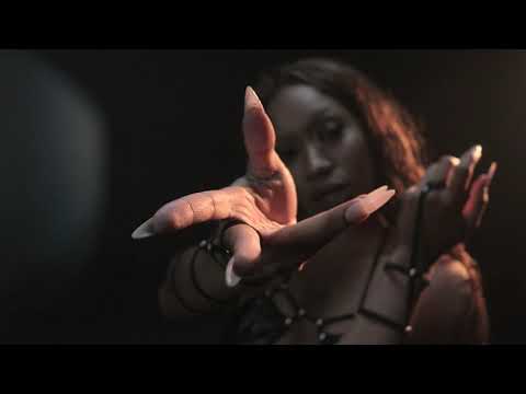 Gabi Landin - Netflix (feat. Torya) [Clipe Oficial]