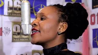 Download lagu 015PUTUP SISTER BOZAH FT LILROX - TSHISIWANA ( PERFORMANCE) mp3