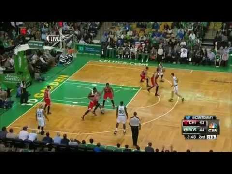 Rajon Rondo off Noah's back + alley-oop to Brandon Bass