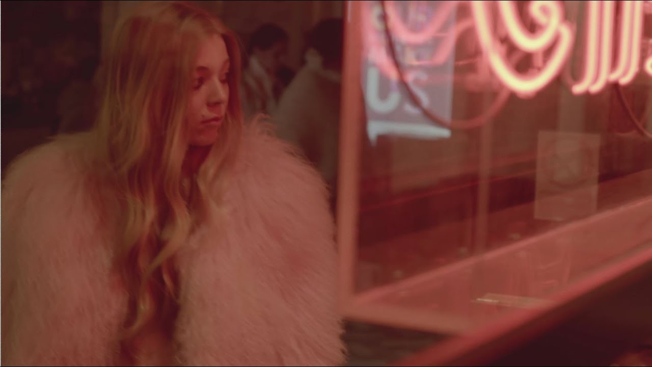 Becky Hill — Warm