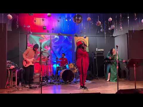 Missy D "Riding Right" live at Garden City Grooves