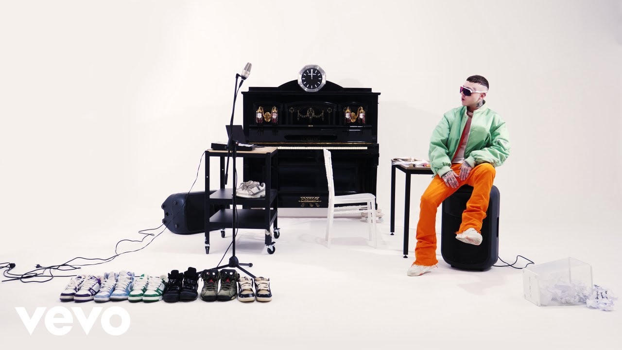 Watch Now Lazza, Takagi & Ketra - PANICO (Visual) Lazza, Takagi & Ketra - PANICO (Visual)