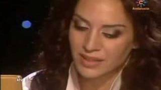 Mónica naranjo canta &quot; Idílio &quot; a Capela