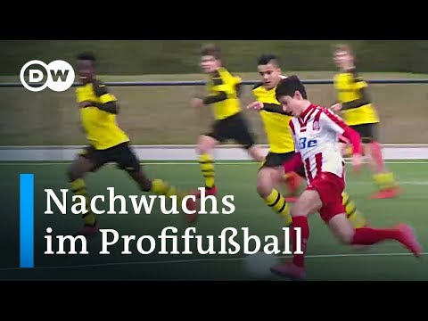 Auf dem Weg zum Fussballprofi: Kinder-Kick für die Karriere | Reporter