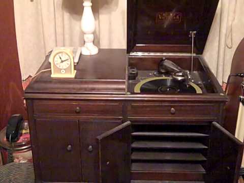 ROSS GORMAN VIRGINIANS - THAT DA-DA STRAIN - ROARING 20'S VICTROLA