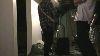 Drunken Jammin' to Tell Shannon Her Crafts Are Ready by Heavy Heavy Low Low