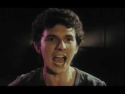 "A my nie chcemy uciekać stąd" z filmu "Ostatni dzwonek"