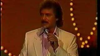 ENGELBERT HUMPERDINCK "There Goes My Everything"