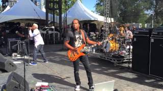Living Colour - This Little Pig (Live at RiotFest)