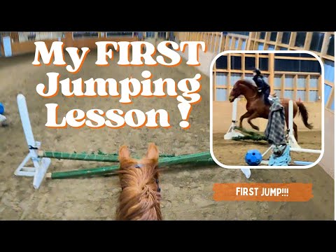 MY FIRST JUMPING LESSON! | Horse Riding Vlog