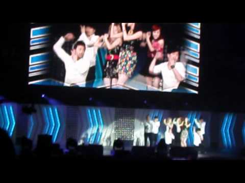 [FANCAM] 120520 SMTOWN: TaeTiSeo - Twinkle