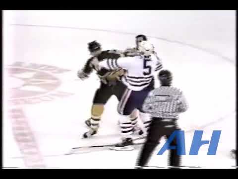 NHL May 22, 1990 Steve Smith,EDM v Bob Sweeney,BOS Edmonton Oilers Boston Bruins