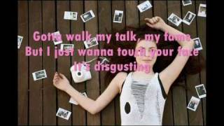 disgusting miranda cosgrove Lyrics