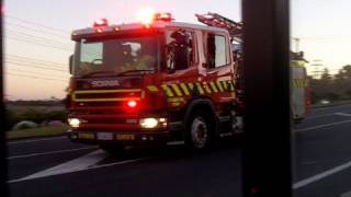 preview picture of video 'East Coast Bays 831 Responding, East Coast Rd, 27 Nov 2010'