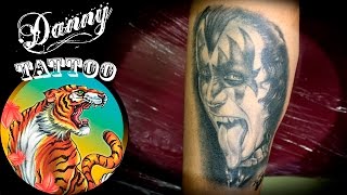 Kiss - Gene Simmons - Danny Tattoo (Timelapse)