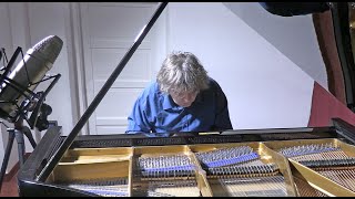 Video Kamen Tashev -  Black & White Photographs