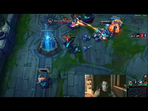 Tyler1 Gets Severely Outplayed by Yorick